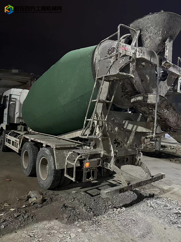 https://images.tongzsf.com/tong/truck_machine/20240116/165a5d1f77bea2.jpg