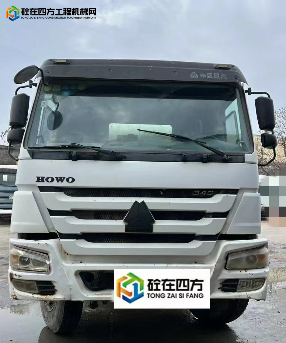 https://images.tongzsf.com/tong/truck_machine/20240117/165a77f522e773.jpg