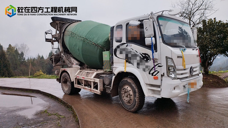 https://images.tongzsf.com/tong/truck_machine/20240118/165a8b940b16c6.jpg