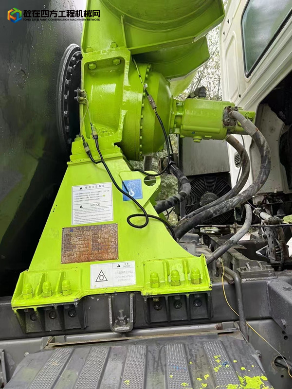 https://images.tongzsf.com/tong/truck_machine/20240123/165af08f13d6c7.jpg