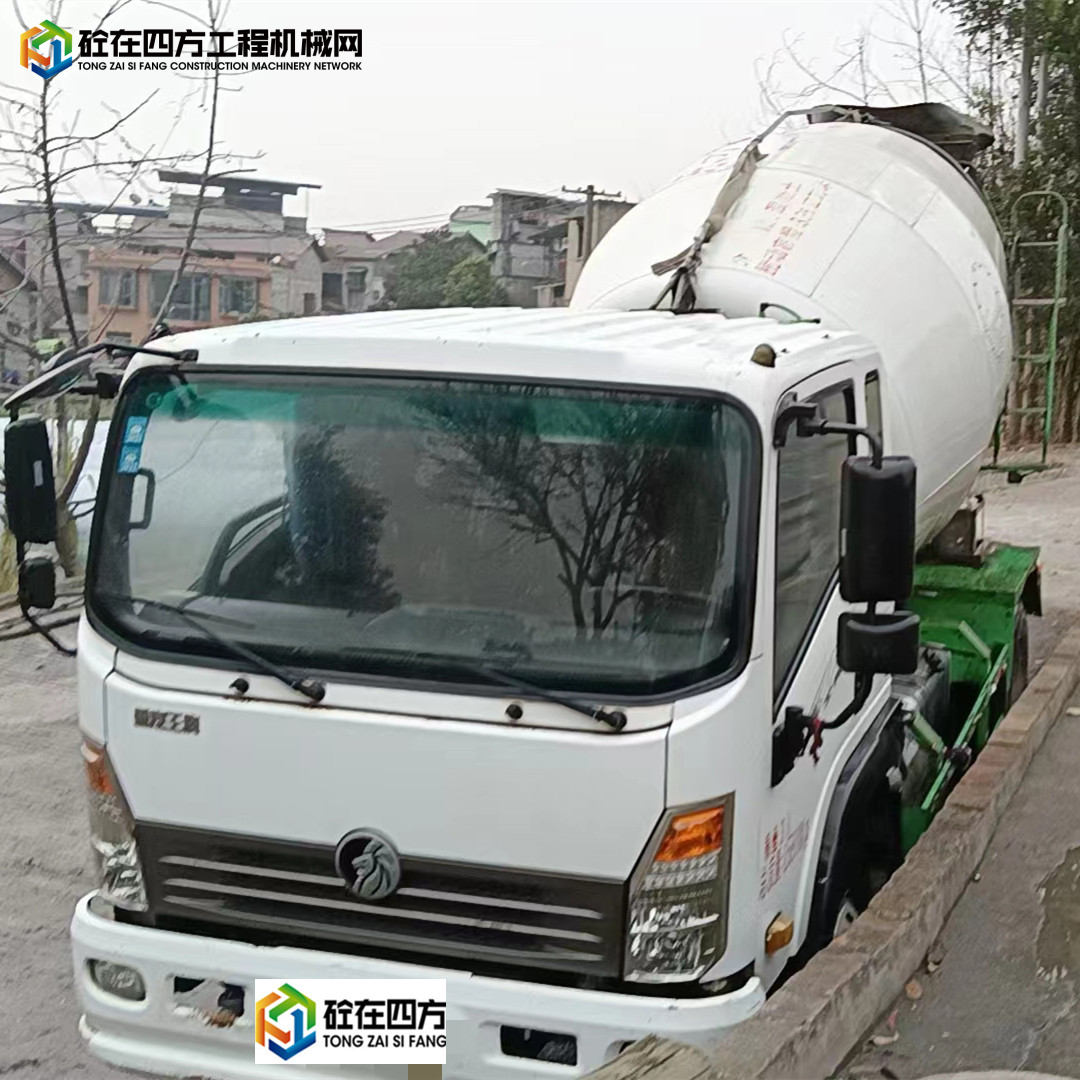 https://images.tongzsf.com/tong/truck_machine/20240125/165b1c8731c169.jpg