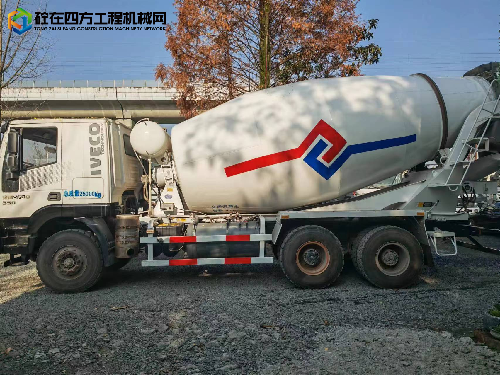 https://images.tongzsf.com/tong/truck_machine/20240129/165b758a6da2b7.jpg