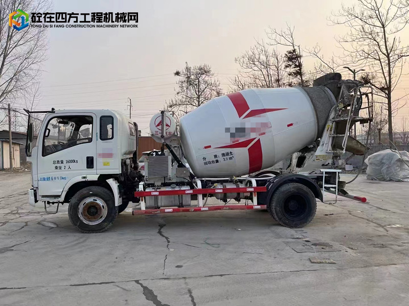 https://images.tongzsf.com/tong/truck_machine/20240220/165d3fbc881444.jpg