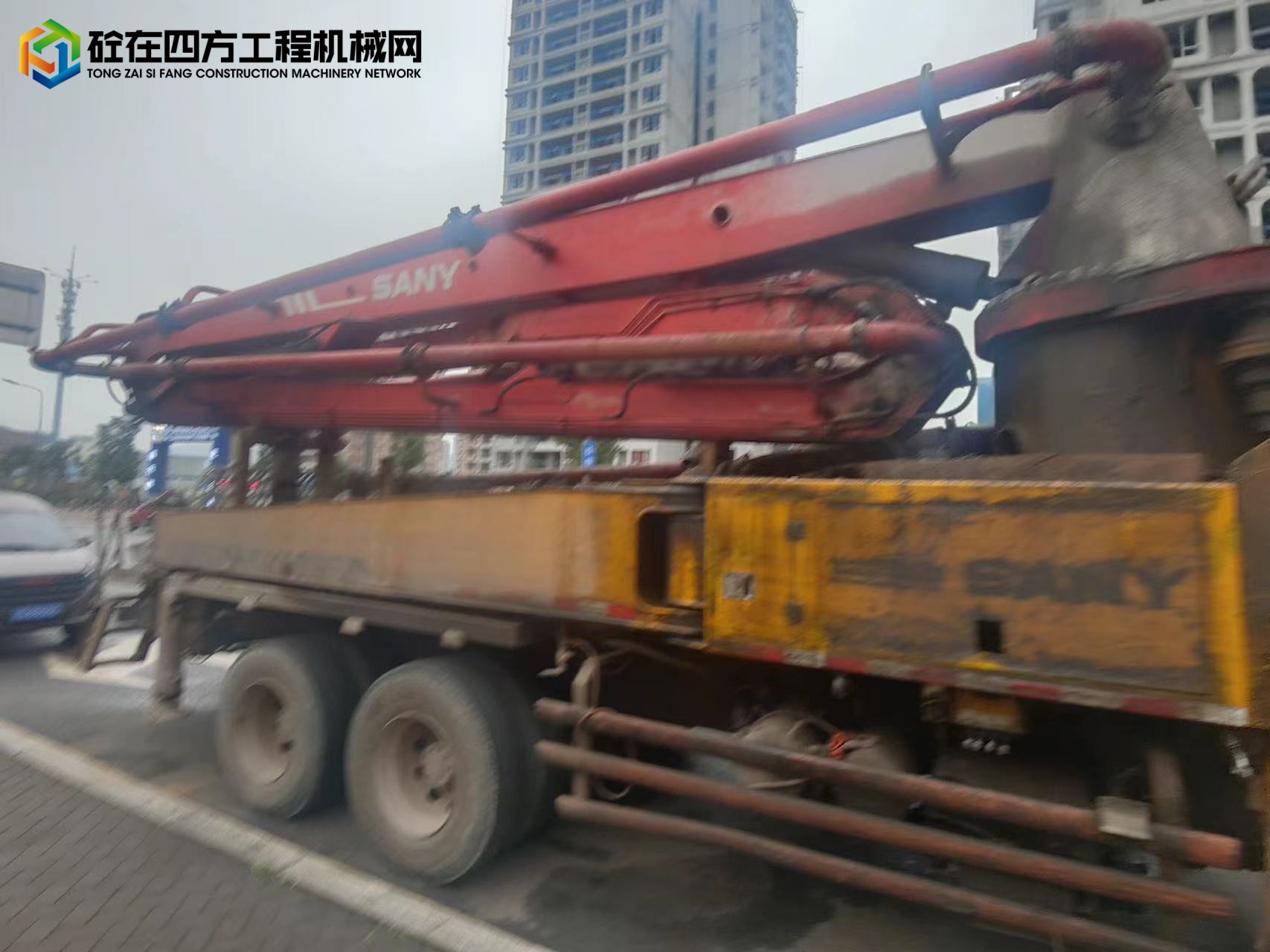 https://images.tongzsf.com/tong/truck_machine/20240225/165db0e5b4f8ba.jpg