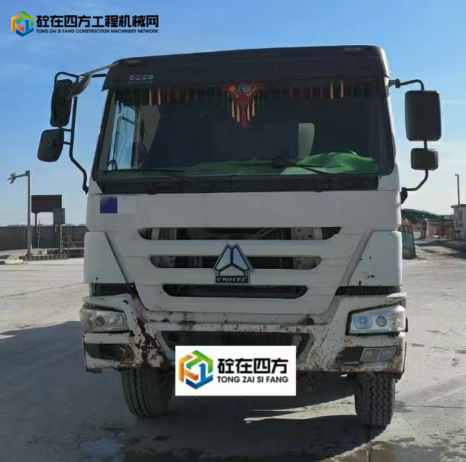 https://images.tongzsf.com/tong/truck_machine/20240227/165dd8ad0b2d67.jpg