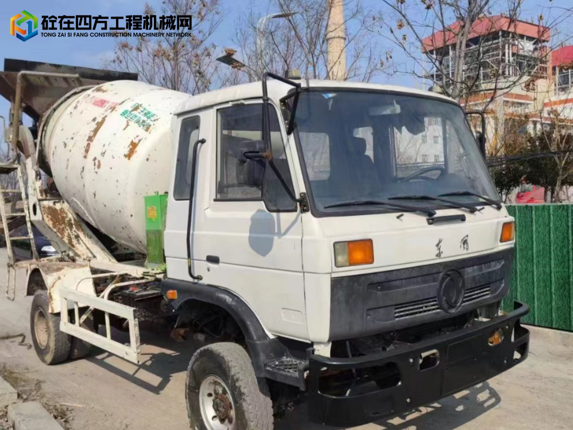 https://images.tongzsf.com/tong/truck_machine/20240302/165e2930021184.jpg