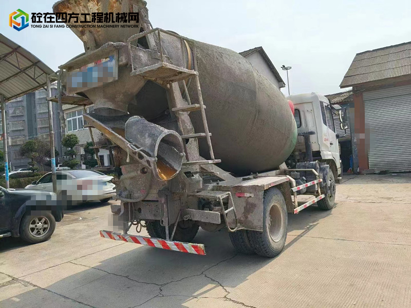 https://images.tongzsf.com/tong/truck_machine/20240304/165e55ed5cf40d.jpg