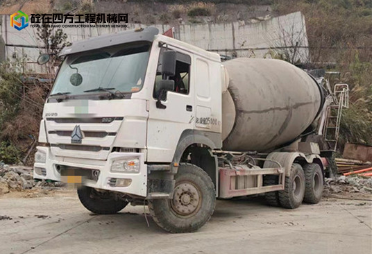 https://images.tongzsf.com/tong/truck_machine/20240305/165e681c13e5f1.jpg