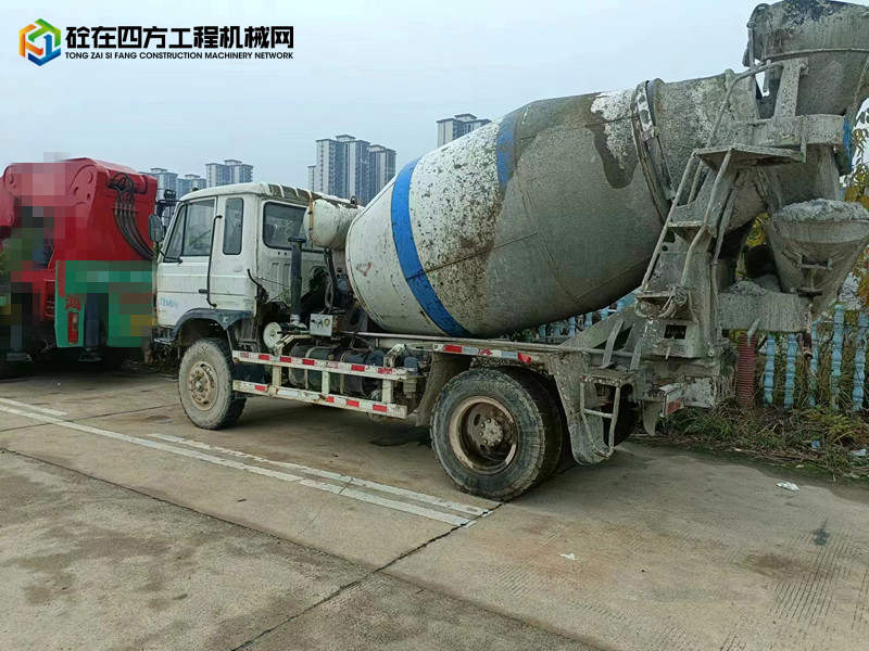 https://images.tongzsf.com/tong/truck_machine/20240307/165e97b248b886.jpg