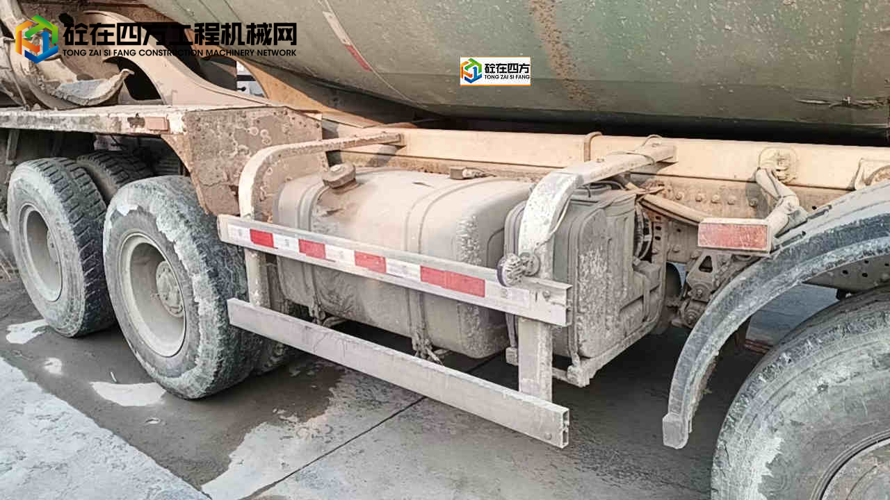 https://images.tongzsf.com/tong/truck_machine/20240307/165e980ef3de68.jpg