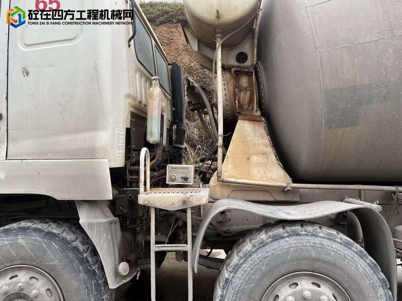 https://images.tongzsf.com/tong/truck_machine/20240308/165ea6b0de84d1.jpg