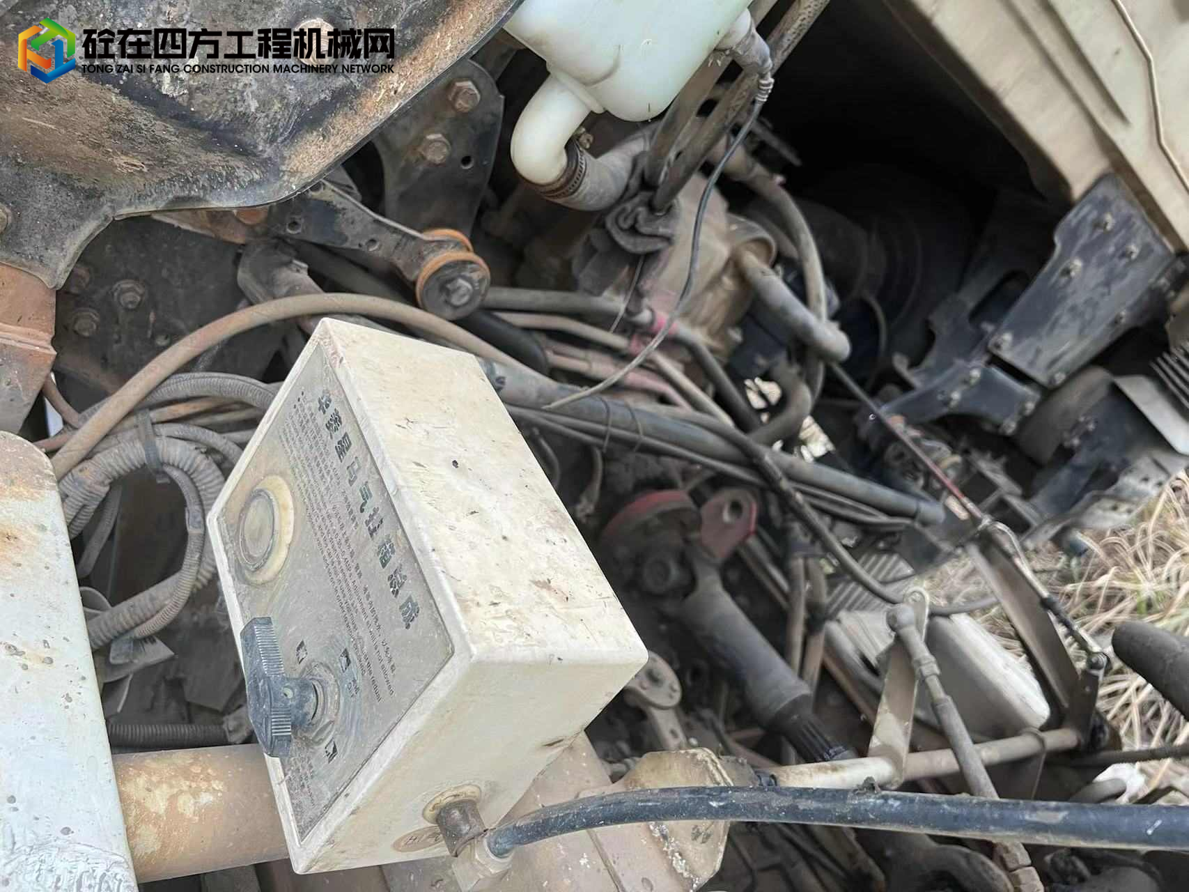 https://images.tongzsf.com/tong/truck_machine/20240308/165ea6b3c9fb3e.jpg