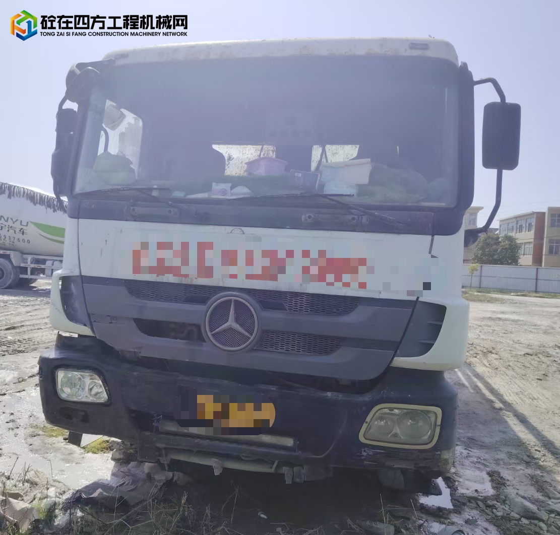 https://images.tongzsf.com/tong/truck_machine/20240320/165fa985fdb2ae.jpg