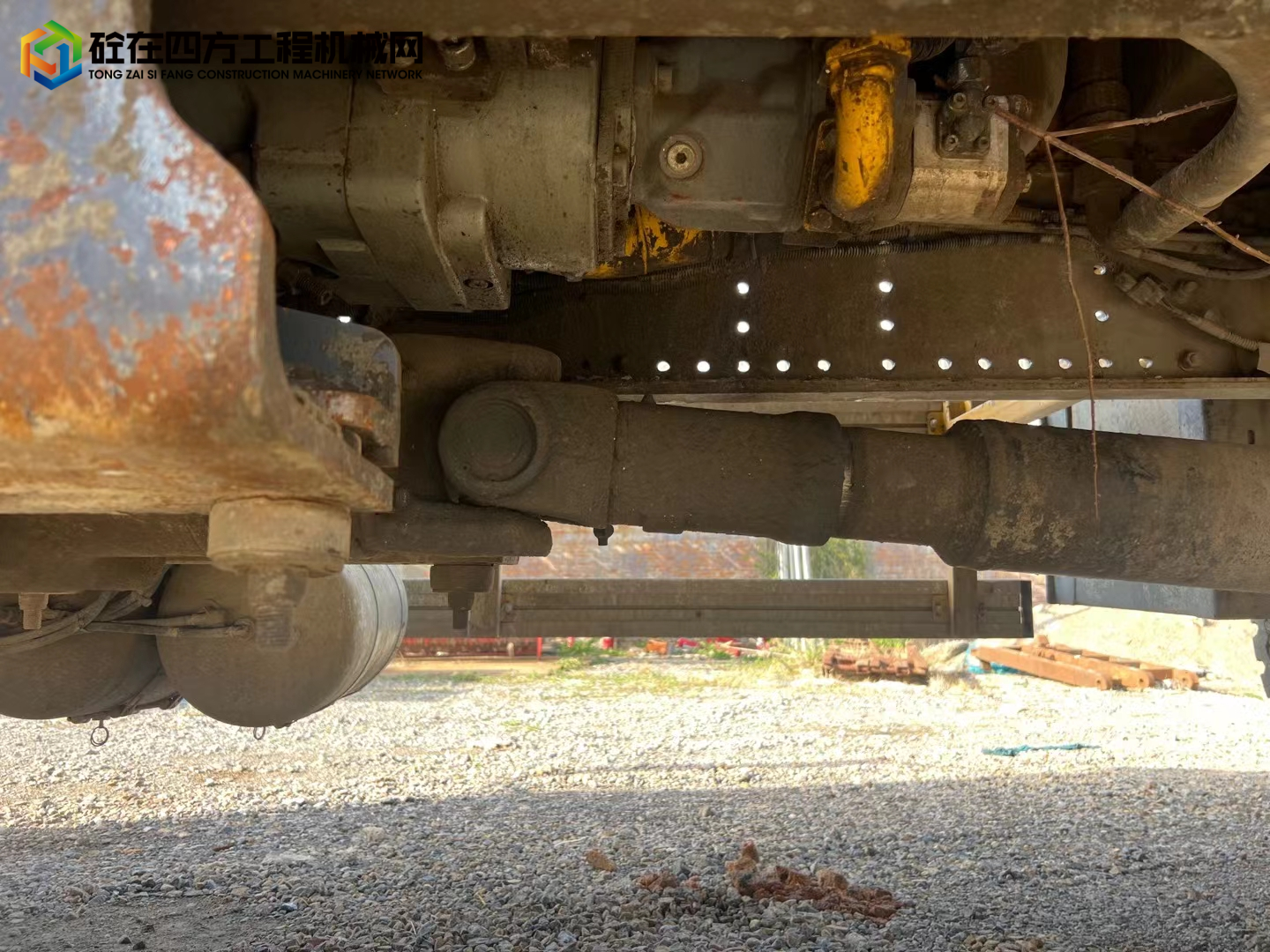 https://images.tongzsf.com/tong/truck_machine/20240329/166068aa90c1a0.jpg