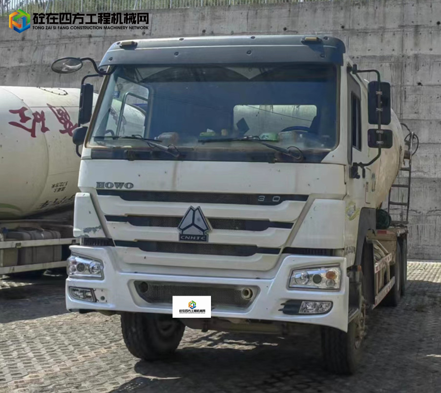 https://images.tongzsf.com/tong/truck_machine/20240410/16615f0ac8c329.jpg