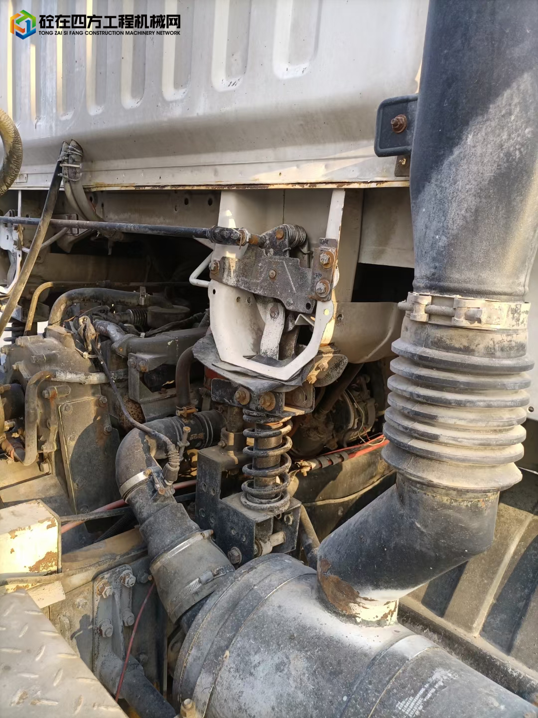 https://images.tongzsf.com/tong/truck_machine/20240424/16628b5fdec498.jpg