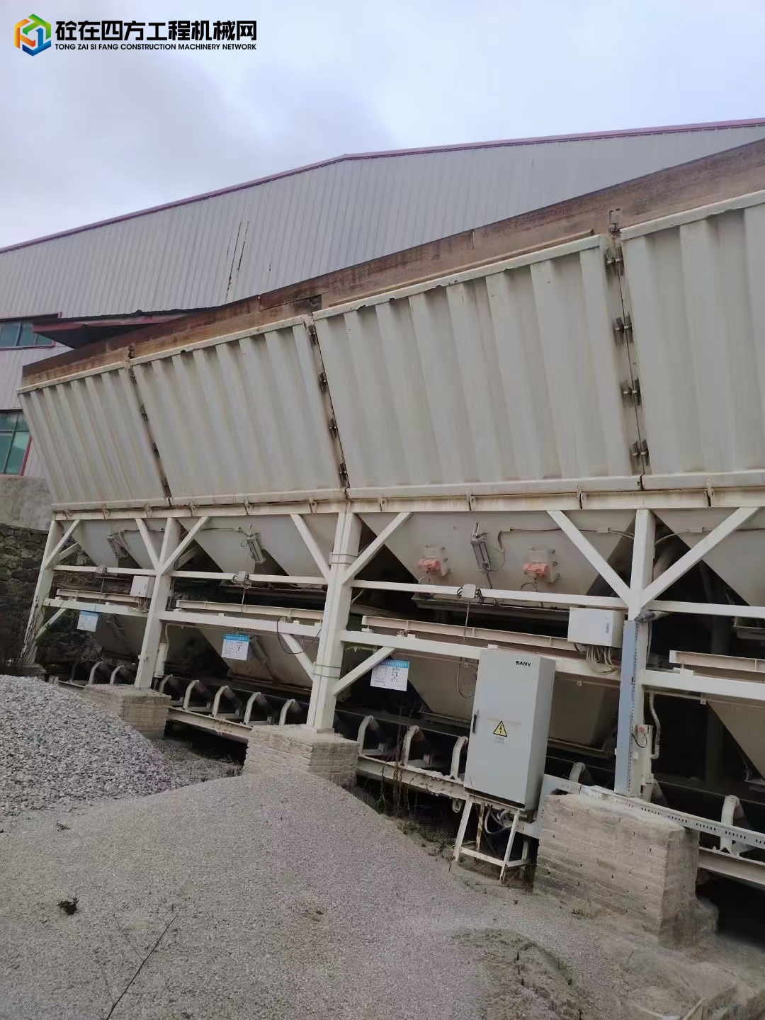 https://images.tongzsf.com/tong/truck_machine/20240428/1662df51dc0819.jpg