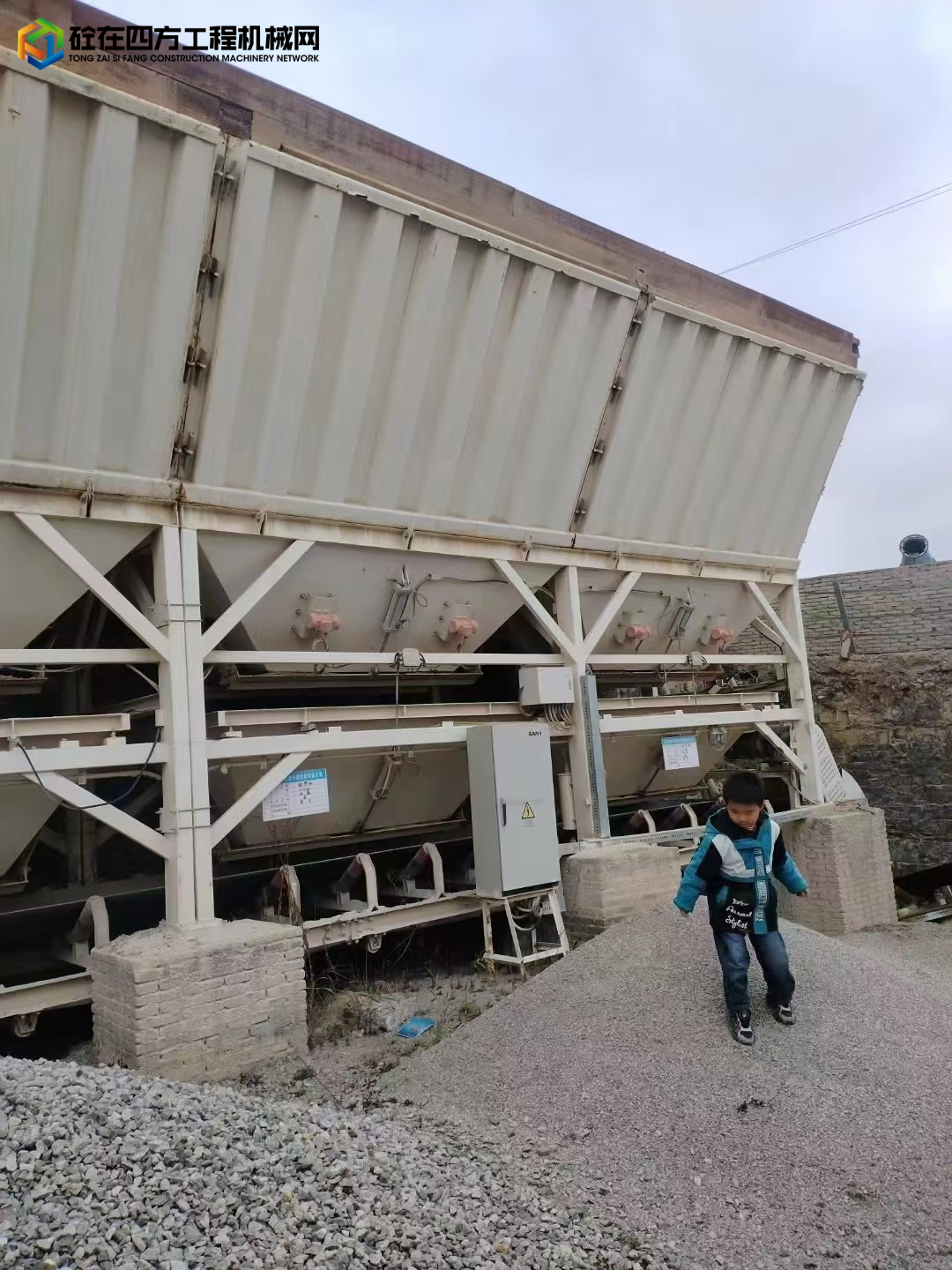 https://images.tongzsf.com/tong/truck_machine/20240428/1662df522a4270.jpg