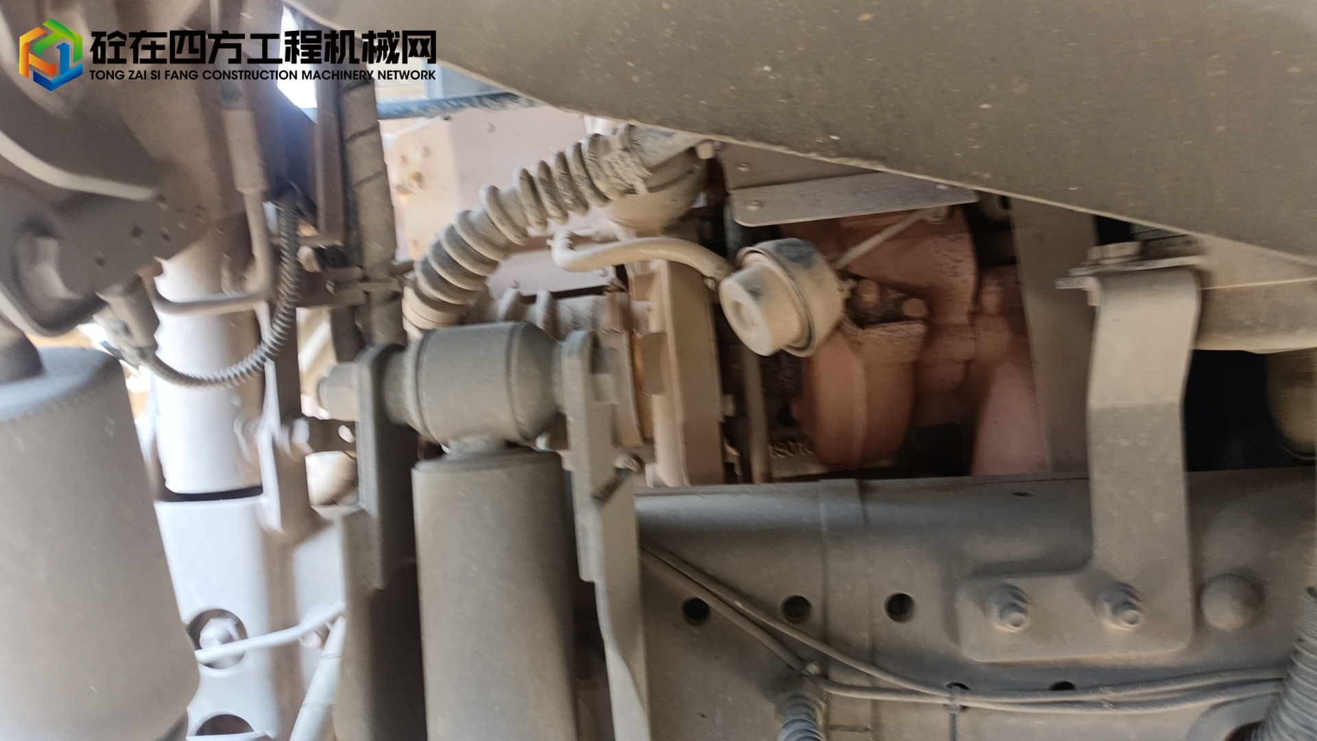 https://images.tongzsf.com/tong/truck_machine/20240508/1663af57cb2ab8.jpg