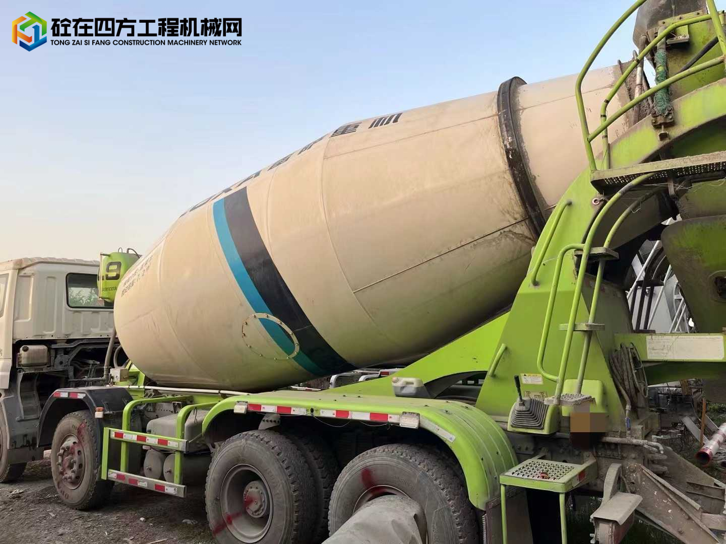 https://images.tongzsf.com/tong/truck_machine/20240521/1664c5d49c1d91.jpg