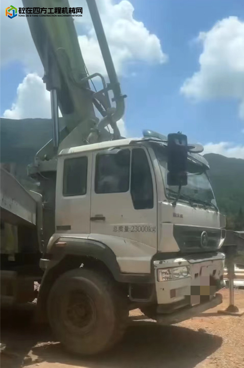 https://images.tongzsf.com/tong/truck_machine/20240606/166617f19dae95.jpg