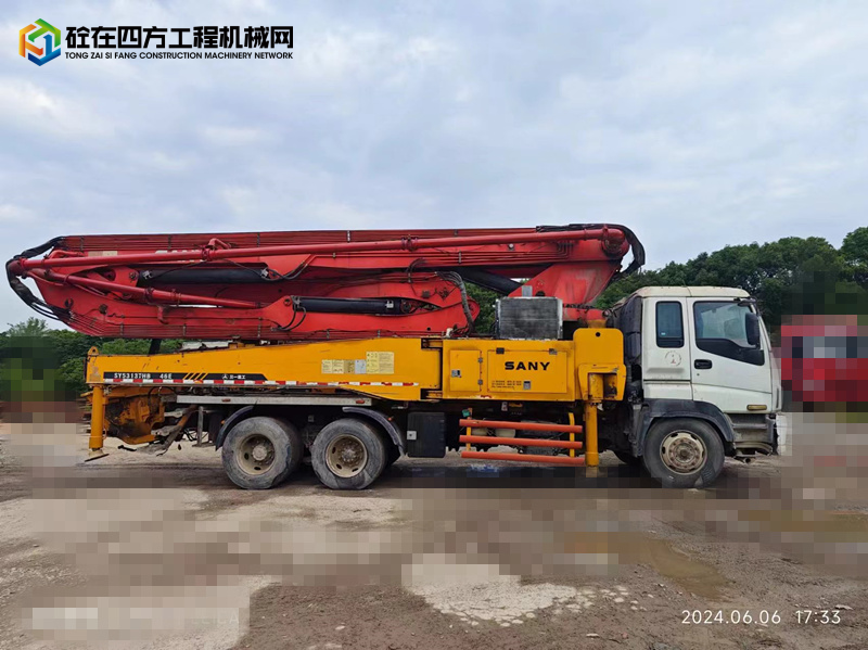 https://images.tongzsf.com/tong/truck_machine/20240607/16662a18bebf60.jpg