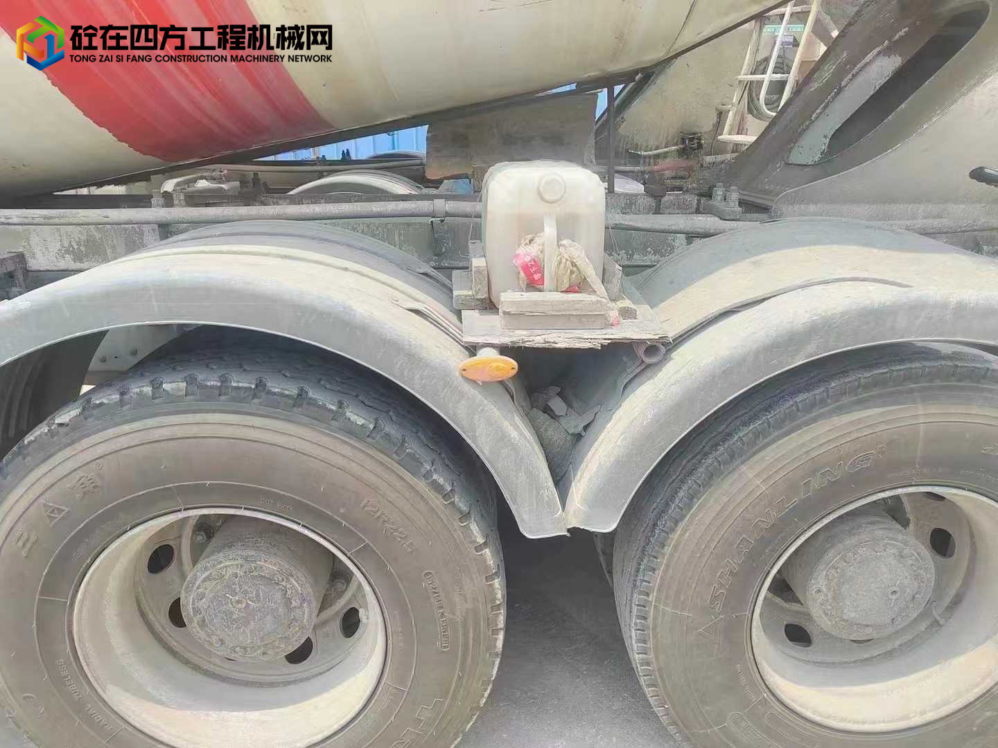 https://images.tongzsf.com/tong/truck_machine/20240710/1668e55dff2292.jpg