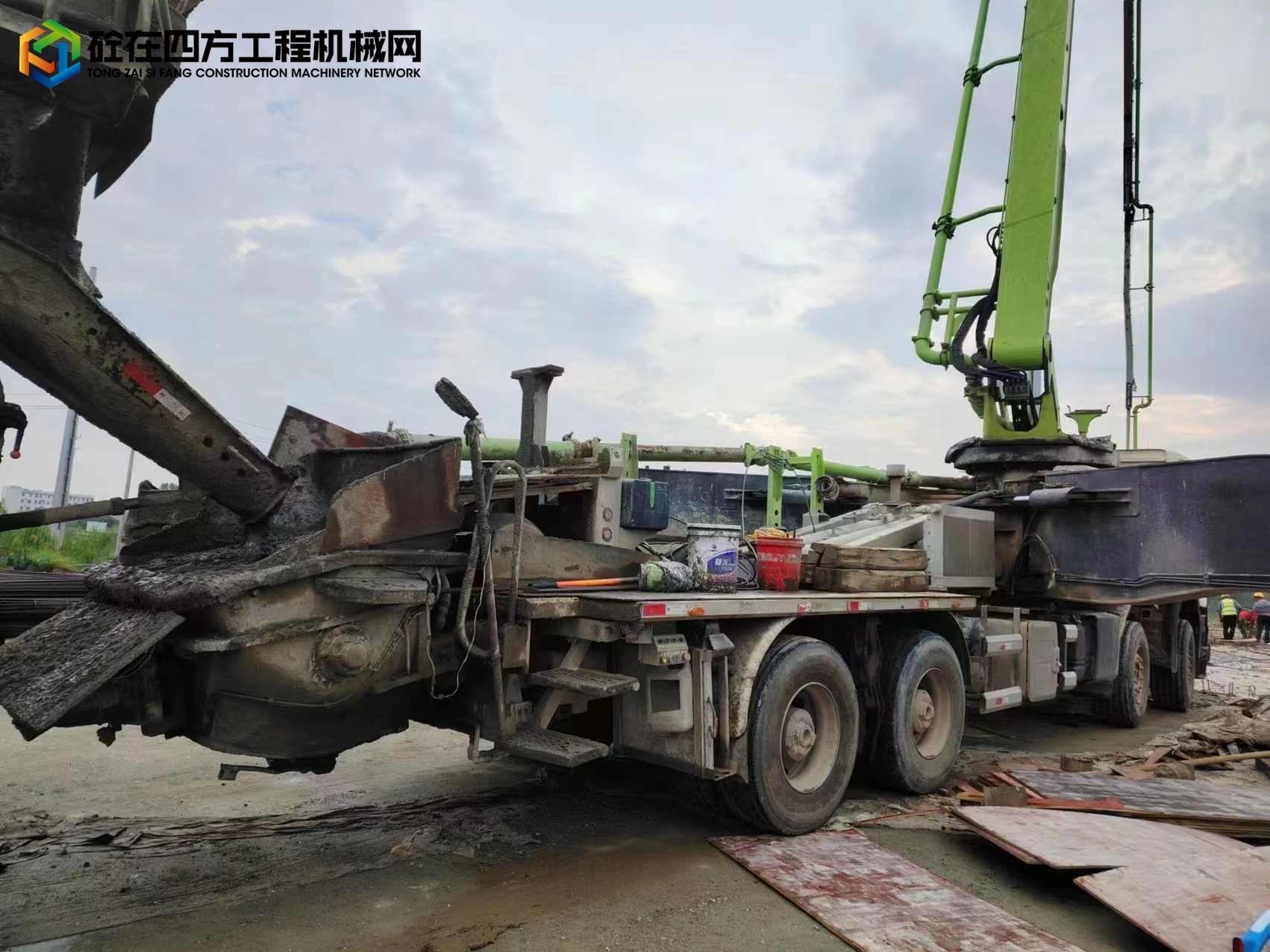 https://images.tongzsf.com/tong/truck_machine/20240716/16695de1175db7.jpg