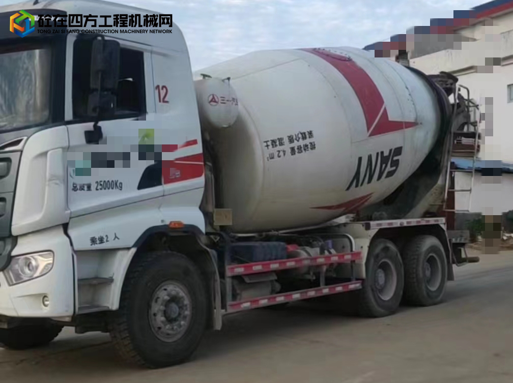 https://images.tongzsf.com/tong/truck_machine/20240723/1669f6f9f3adf9.jpg
