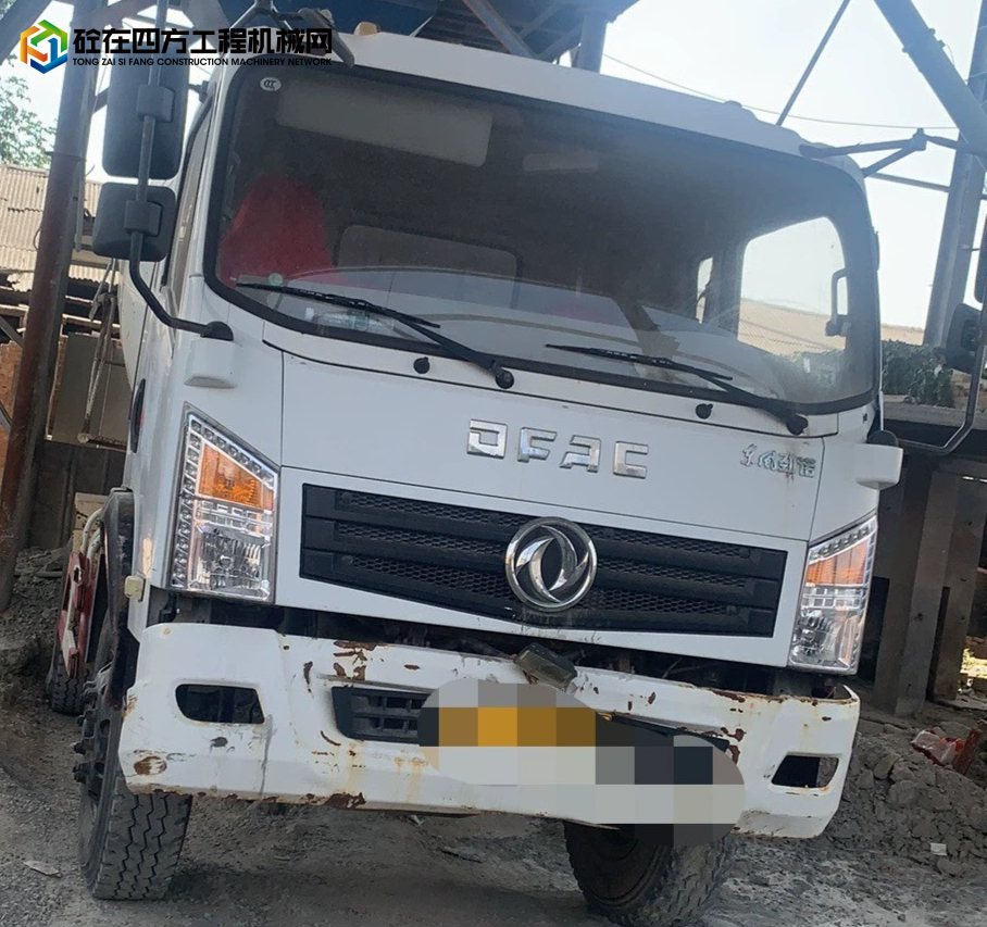 https://images.tongzsf.com/tong/truck_machine/20240727/166a4d32a3ea04.jpg