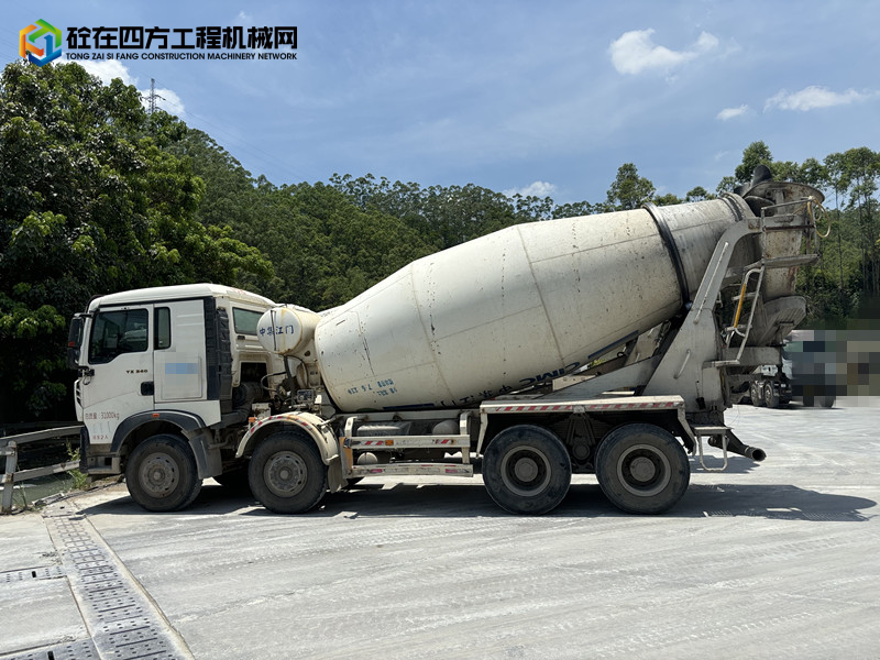 https://images.tongzsf.com/tong/truck_machine/20240731/166a9d3ec5fcc1.jpg