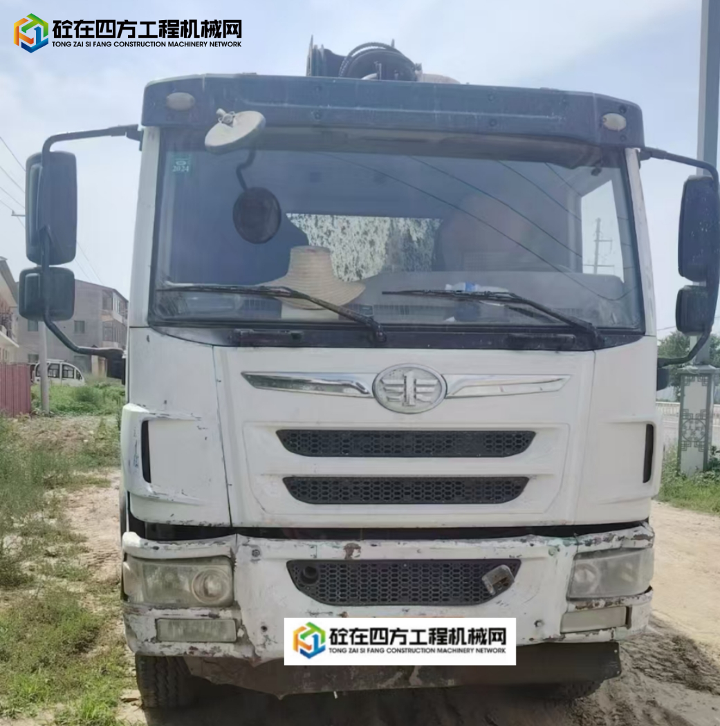 https://images.tongzsf.com/tong/truck_machine/20240809/166b5d1a3d0cd6.jpg