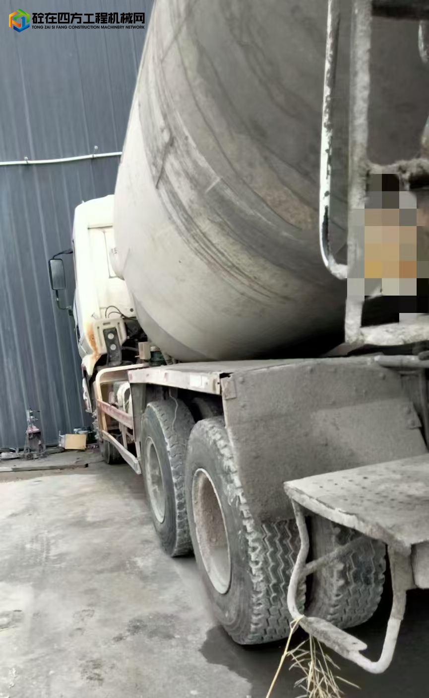 https://images.tongzsf.com/tong/truck_machine/20240813/166bac86ad1445.jpg