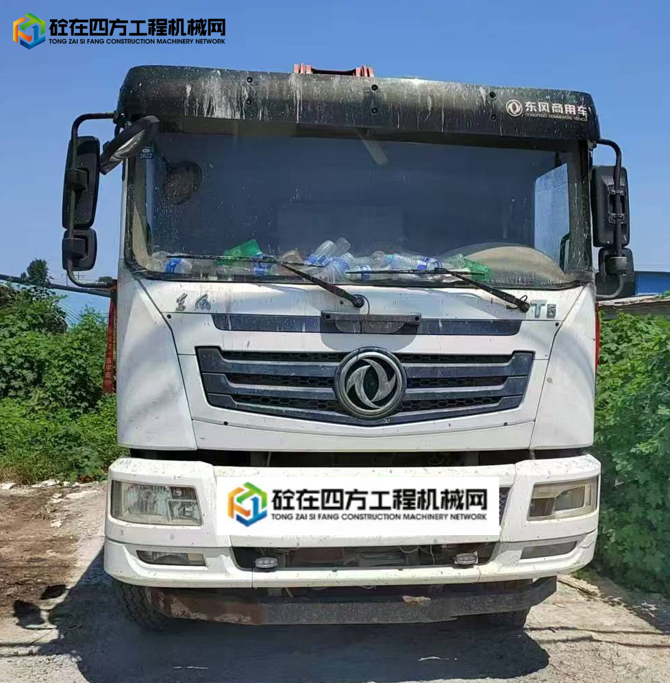 https://images.tongzsf.com/tong/truck_machine/20240815/166bdaec62f189.jpg