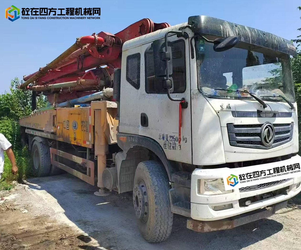 https://images.tongzsf.com/tong/truck_machine/20240815/166bdaed39ddb2.jpg