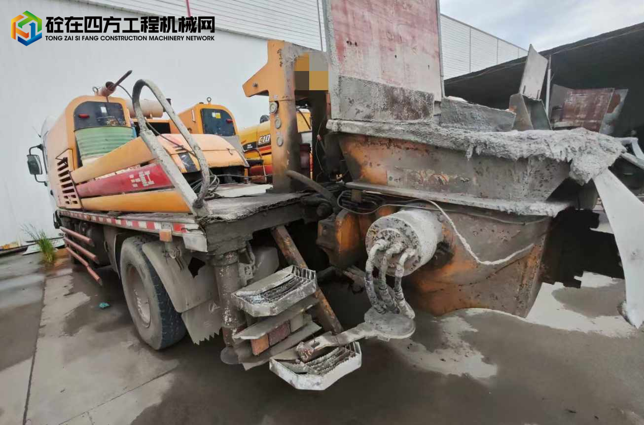 https://images.tongzsf.com/tong/truck_machine/20240830/166d11aef20ef4.jpg