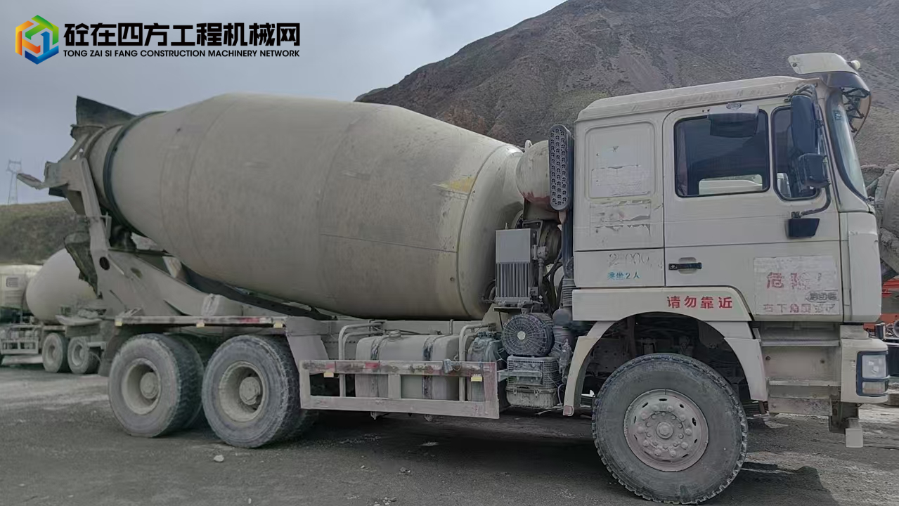 https://images.tongzsf.com/tong/truck_machine/20240902/166d52812ec2b3.jpg