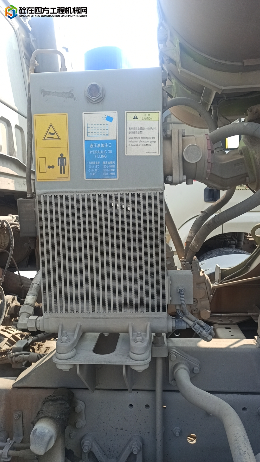 https://images.tongzsf.com/tong/truck_machine/20240927/166f65b54d8efd.jpg