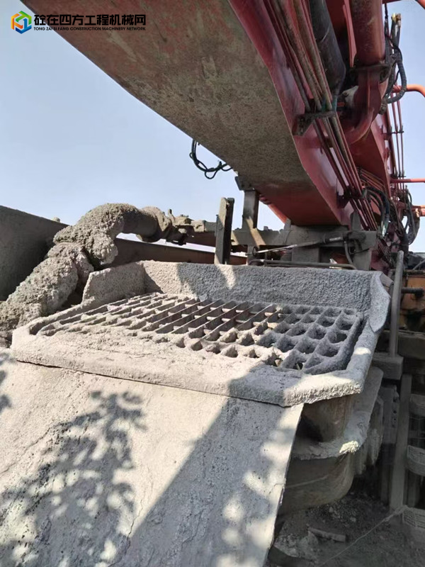 https://images.tongzsf.com/tong/truck_machine/20240929/166f8bda7b0b86.jpg