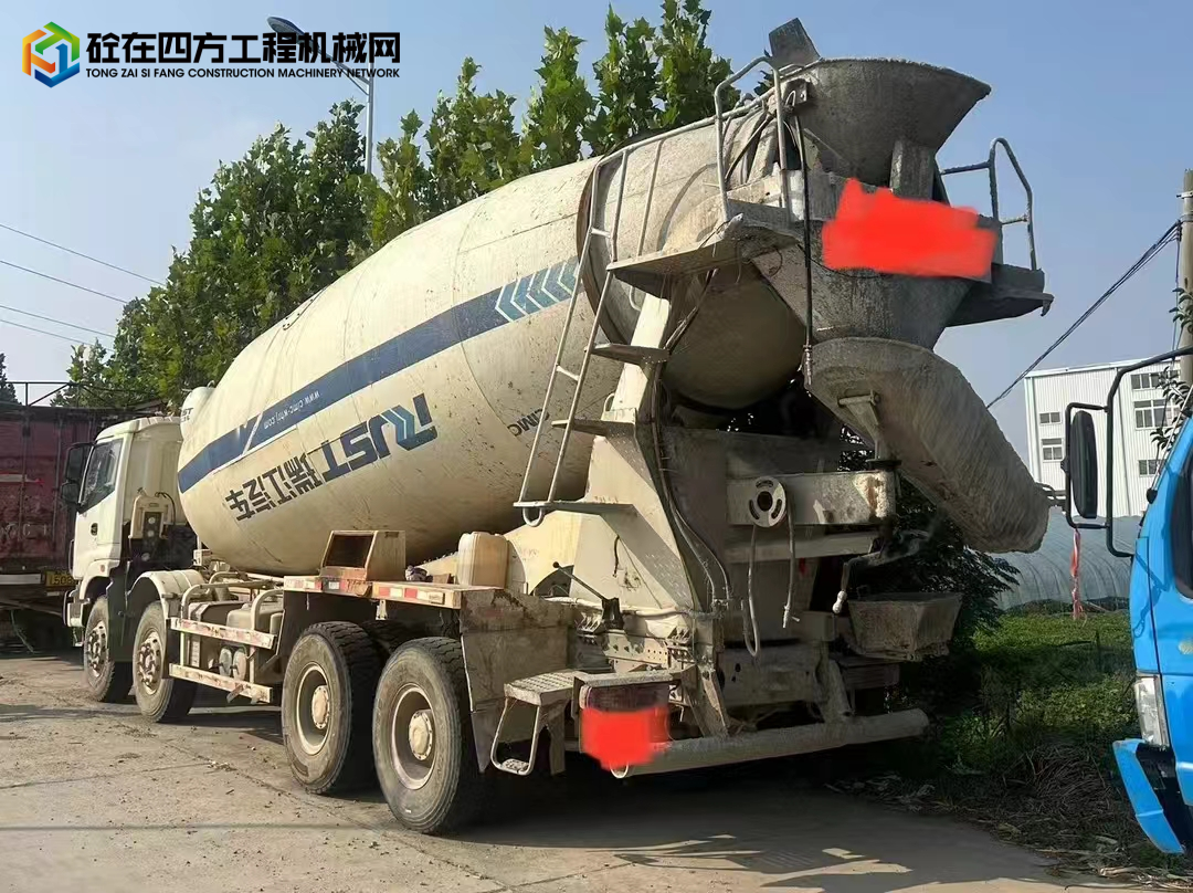 https://images.tongzsf.com/tong/truck_machine/20241009/1670645f2c3765.jpg