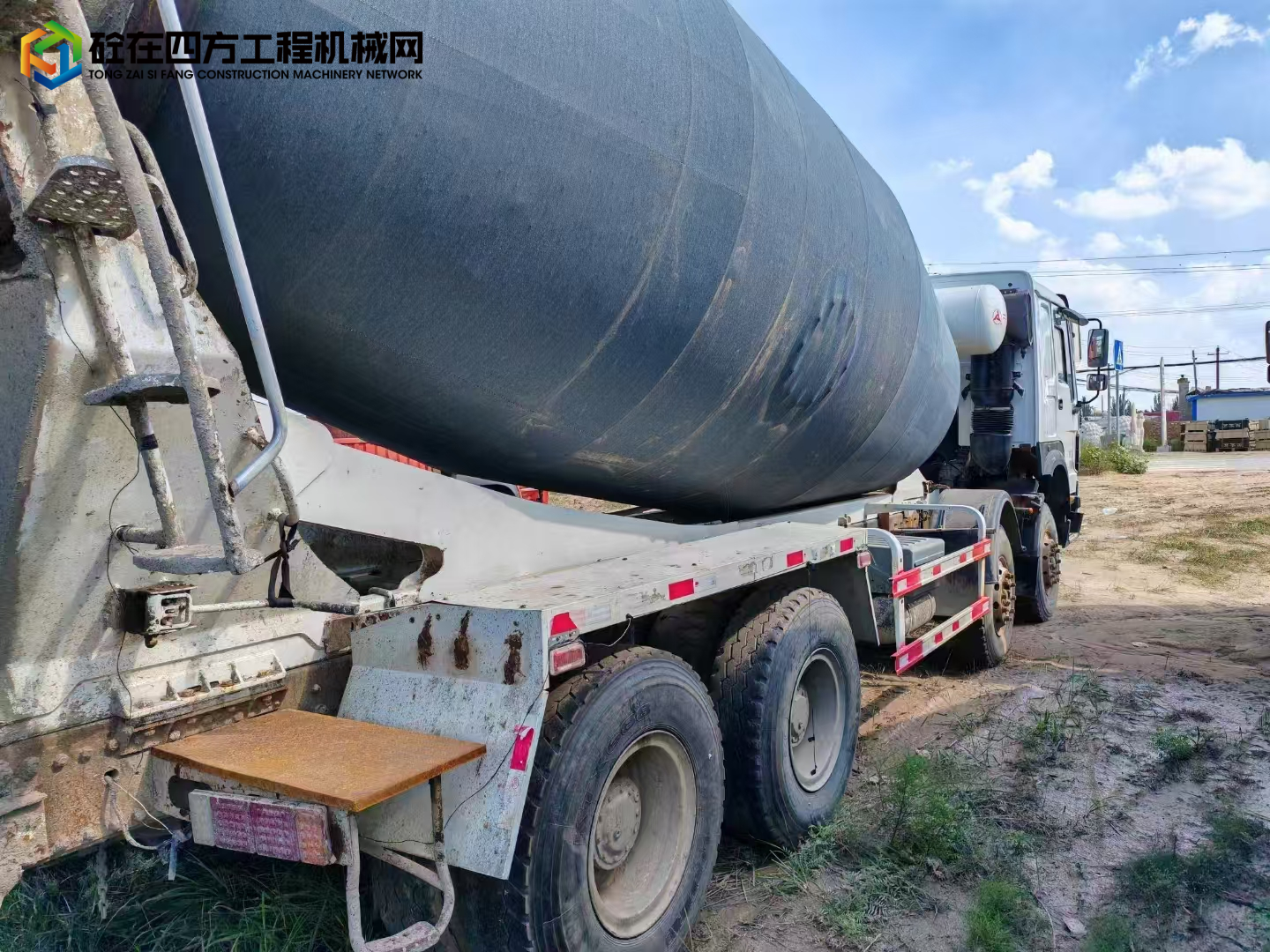 https://images.tongzsf.com/tong/truck_machine/20241016/1670f61c59404e.jpg
