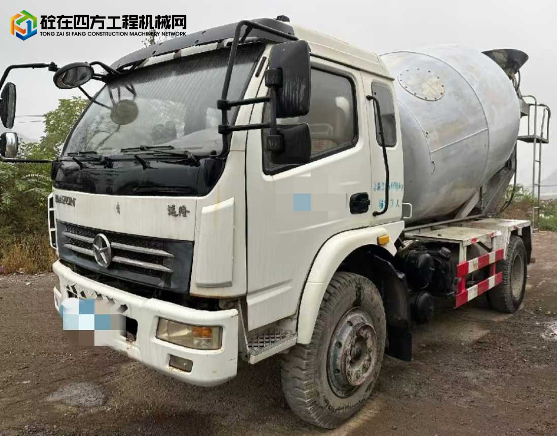 https://images.tongzsf.com/tong/truck_machine/20241017/167106e10ab0a2.jpg