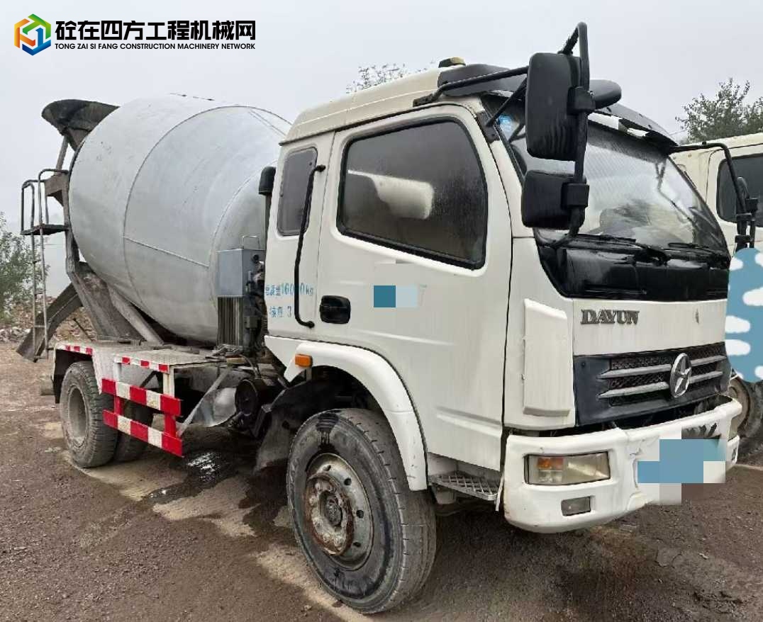 https://images.tongzsf.com/tong/truck_machine/20241017/167106e151ea7b.jpg