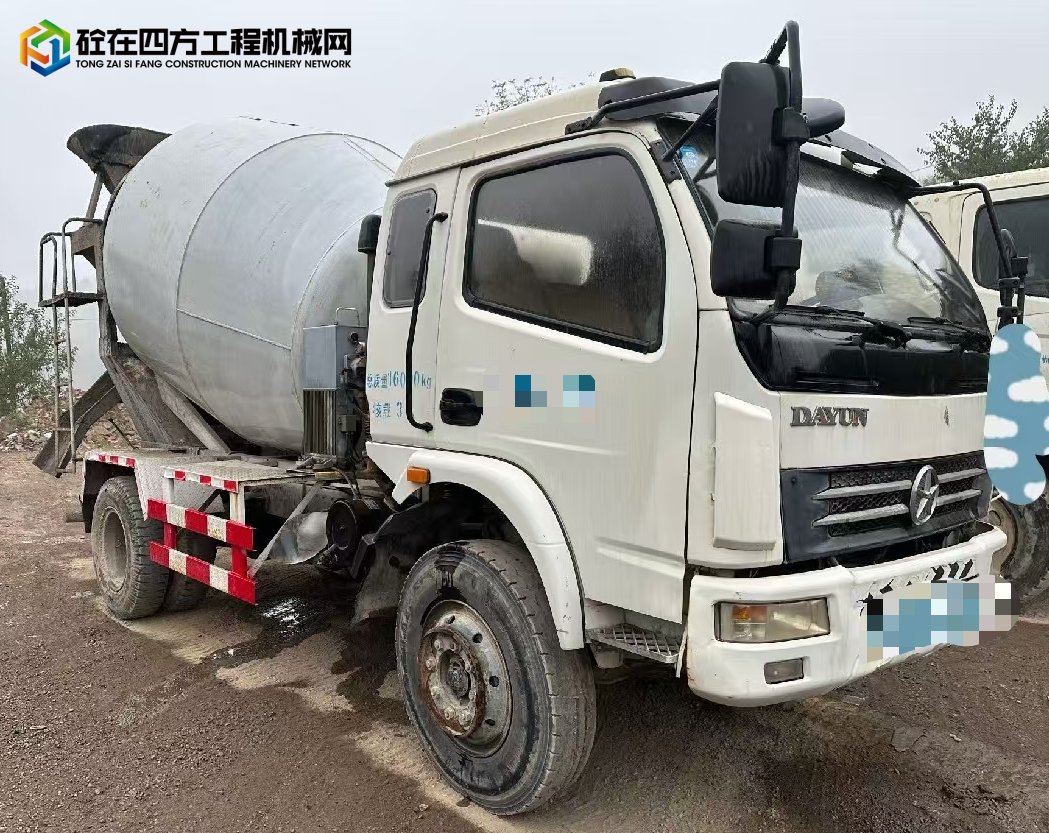 https://images.tongzsf.com/tong/truck_machine/20241028/1671f29206f535.jpg