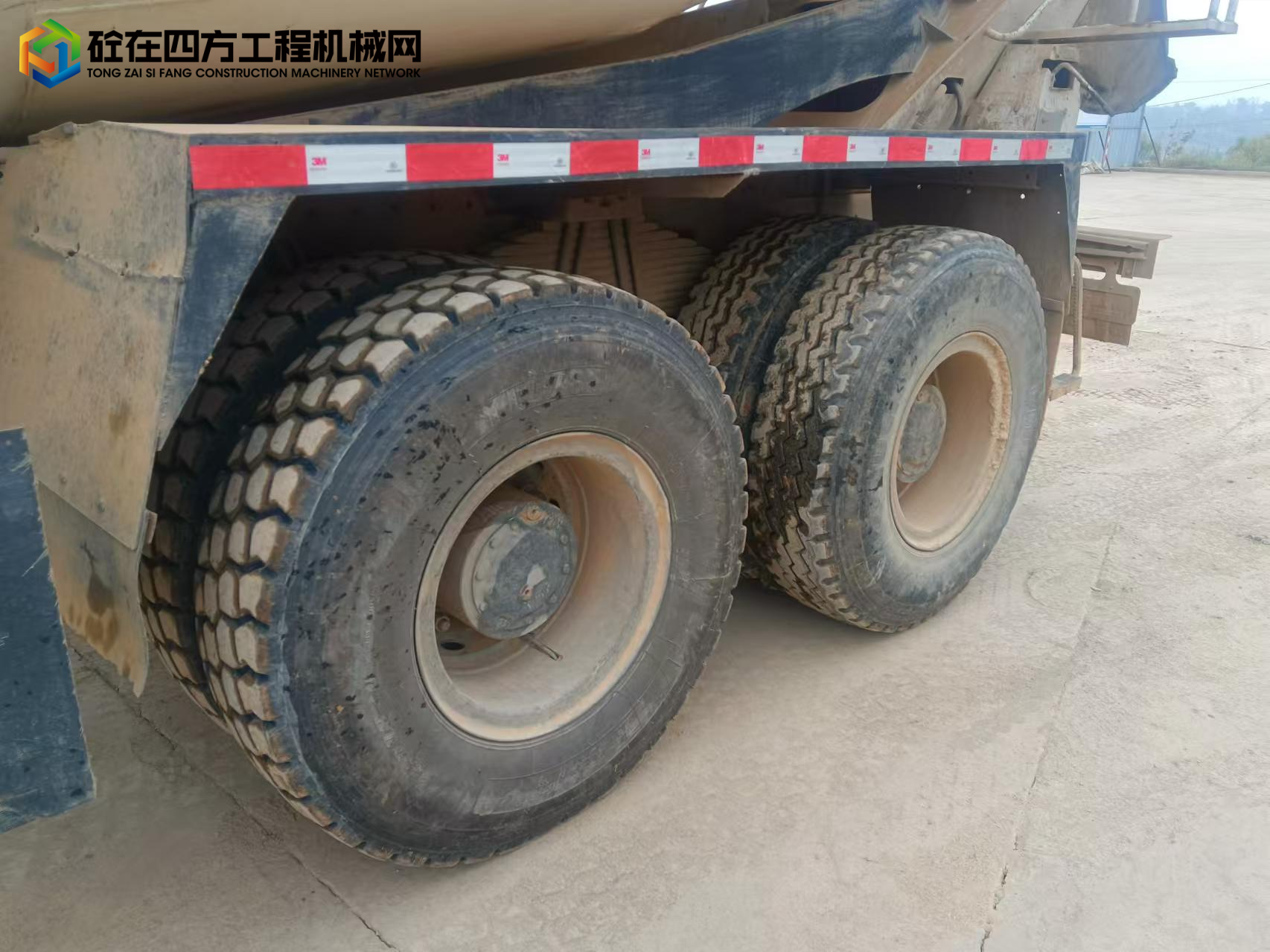 https://images.tongzsf.com/tong/truck_machine/20241107/1672c11f1ba565.jpg