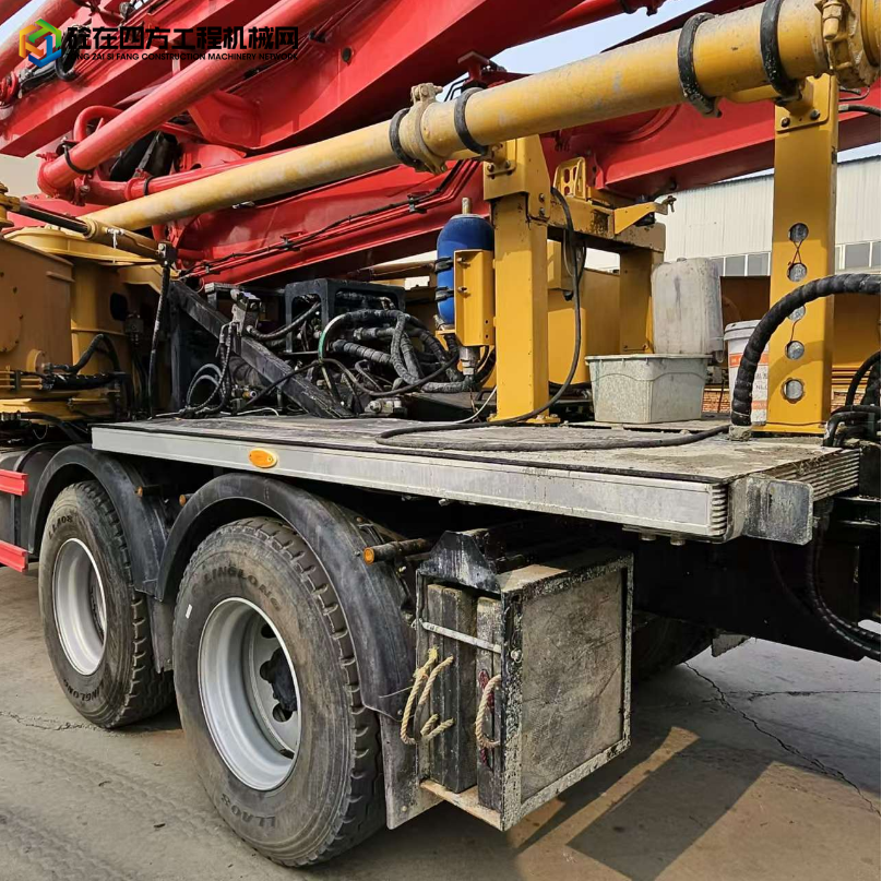 https://images.tongzsf.com/tong/truck_machine/20241112/167331fc896cd7.png