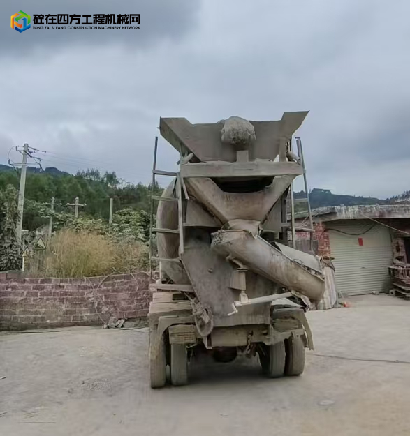 https://images.tongzsf.com/tong/truck_machine/20241127/16746733b3c4ec.jpg