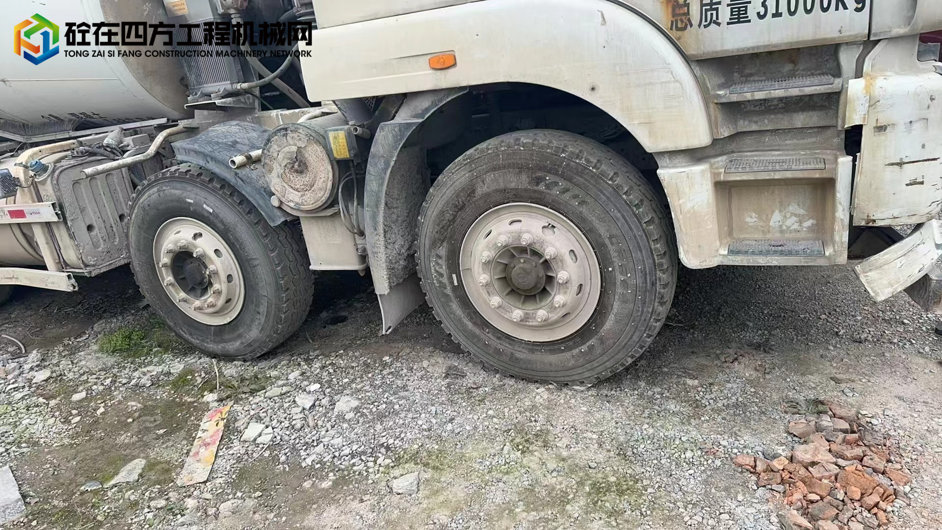 https://images.tongzsf.com/tong/truck_machine/20241128/167480f31b4cf2.jpg