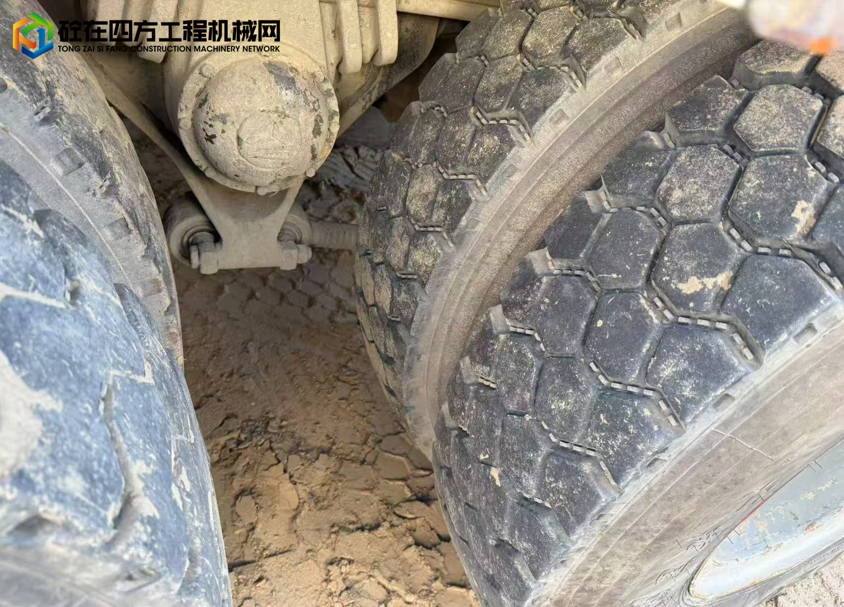 https://images.tongzsf.com/tong/truck_machine/20241203/1674e7a0cade3f.jpg