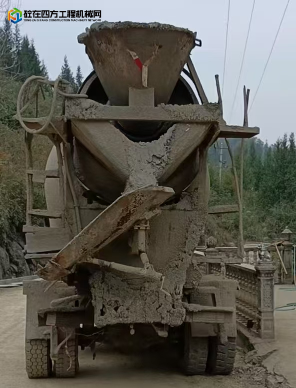 https://images.tongzsf.com/tong/truck_machine/20241204/1674fd0ca685c1.jpg